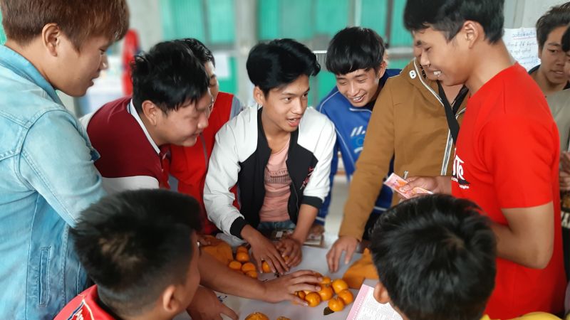 Jeunes entrepreneurs à Myanmar
